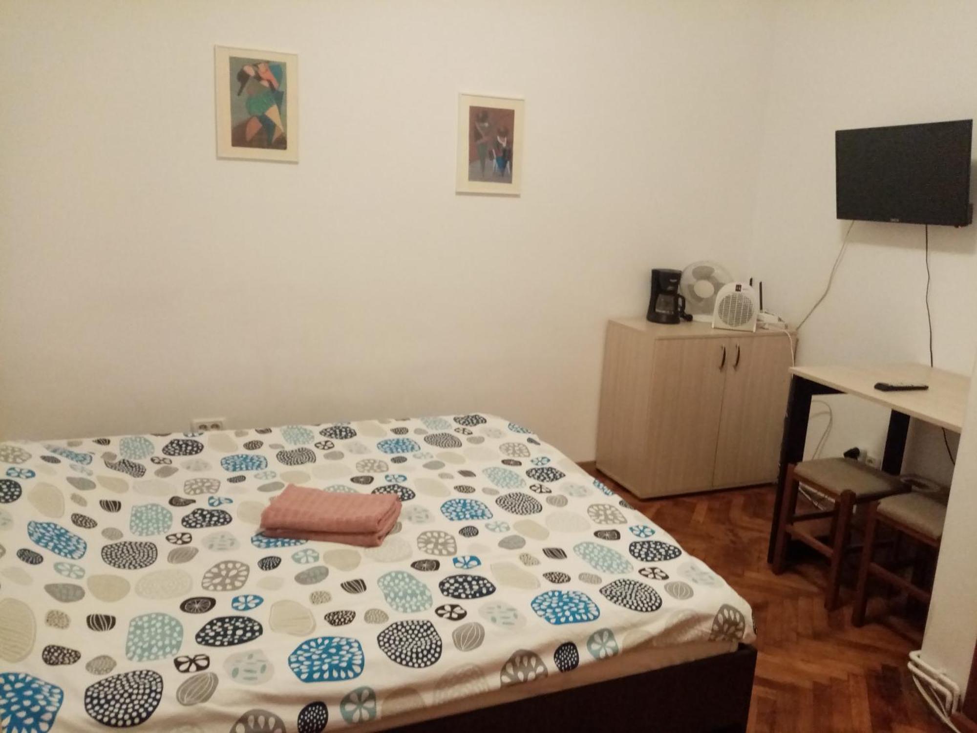 Central Studio In Historic Center Brasov Luaran gambar
