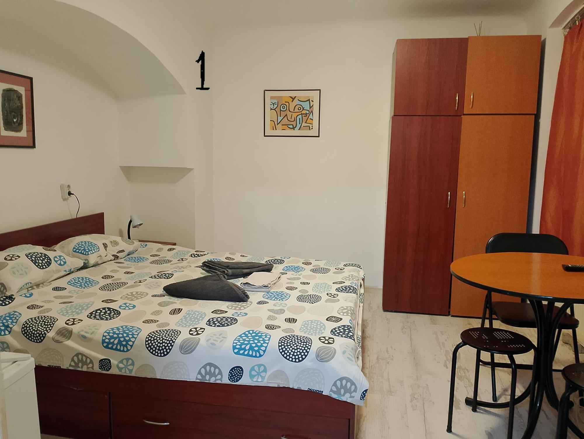 Central Studio In Historic Center Brasov Luaran gambar