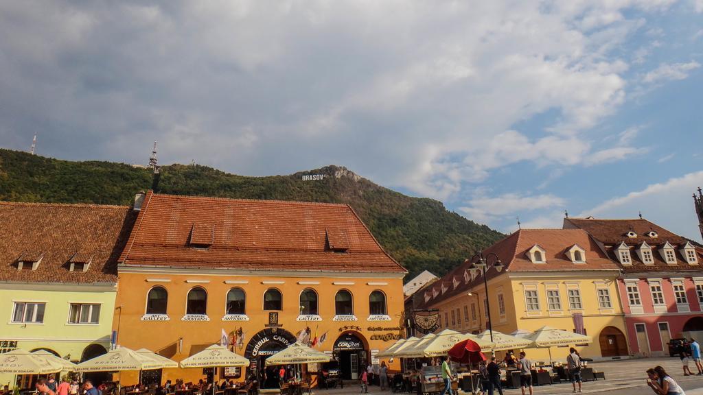 Central Studio In Historic Center Brasov Luaran gambar